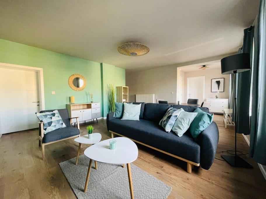 Appartement Cosy Au Centre De Beauraing Exterior foto